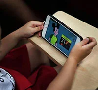 Instructions for setting up selected channels are displayed on Youtube Kids
