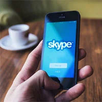 Private chat guide on Skype