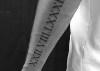 مجموعه ای از زیباترین الگوهای خال کوبی رومی برای انتخاب شما