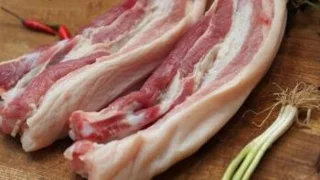 دستورالعمل کباب کردن گوشت در سرخ کن بدون روغن بسیار ساده است