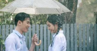 리뷰 영화 사랑의 첫 비-Mat Thong Thai 버전?