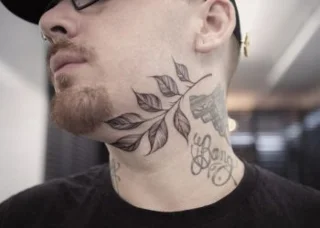 اقتراح 50 تصميماً فريداً وفريداً لوشم الرقبة للرجال