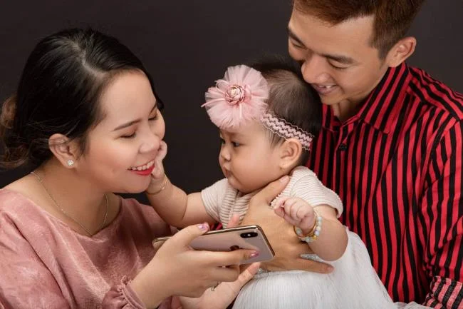 عکس خانوادگی زیبا و دنج شاد 