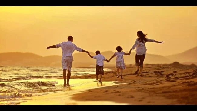 عکس خانوادگی زیبا و دنج شاد 