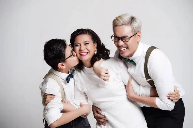 عکس خانوادگی زیبا و دنج شاد 