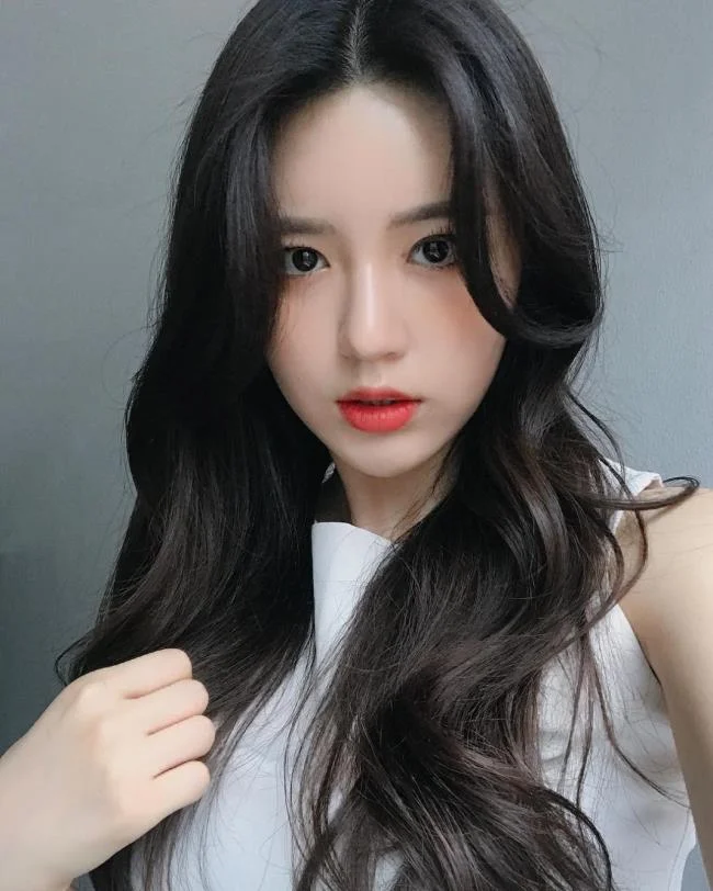 Ringkasan dari beberapa gaya rambut wanita paling panas hari ini