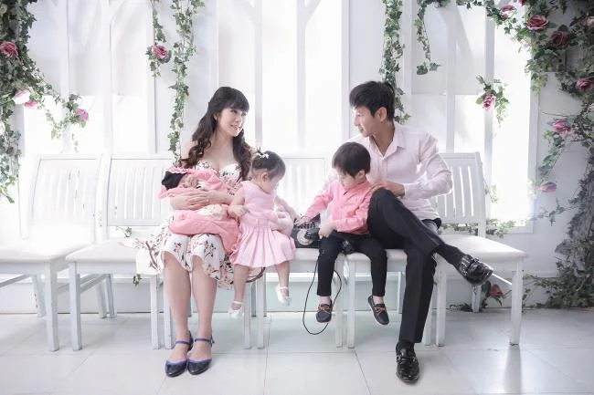 عکس خانوادگی زیبا و دنج شاد 