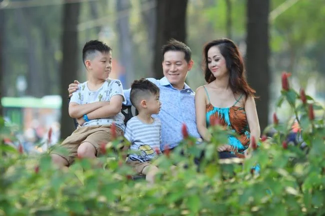 عکس خانوادگی زیبا و دنج شاد 