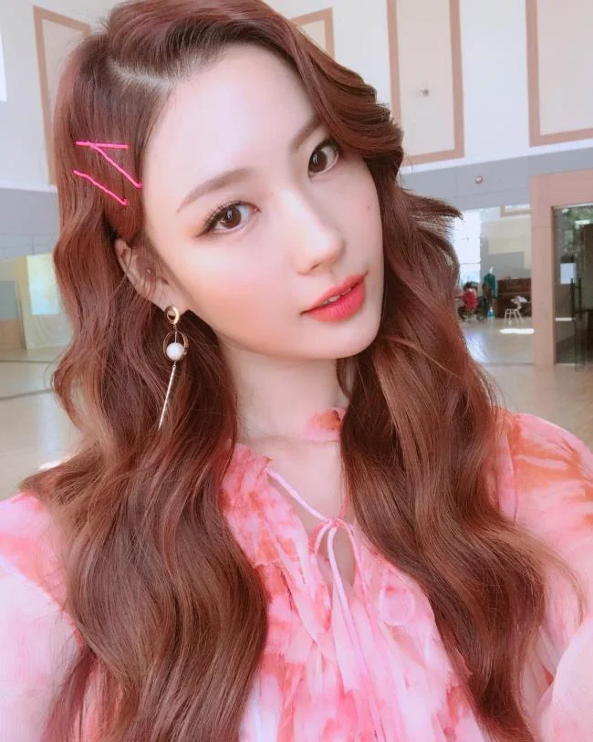 Ringkasan dari beberapa gaya rambut wanita paling panas hari ini