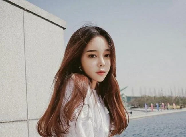 Ringkasan dari beberapa gaya rambut wanita paling panas hari ini