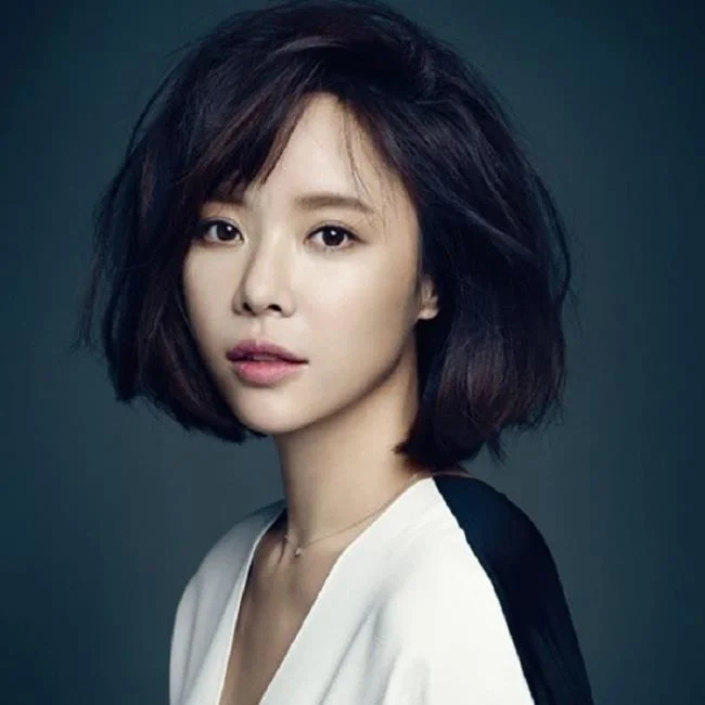 Menggabungkan gaya rambut pendek yang paling indah hari ini