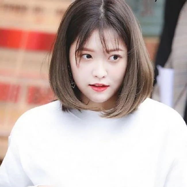 Menggabungkan gaya rambut pendek yang paling indah hari ini