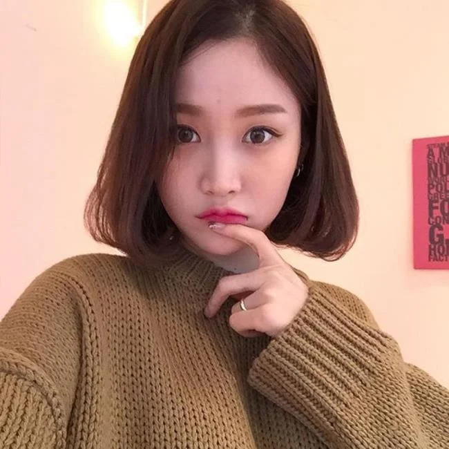 Menggabungkan gaya rambut pendek yang paling indah hari ini