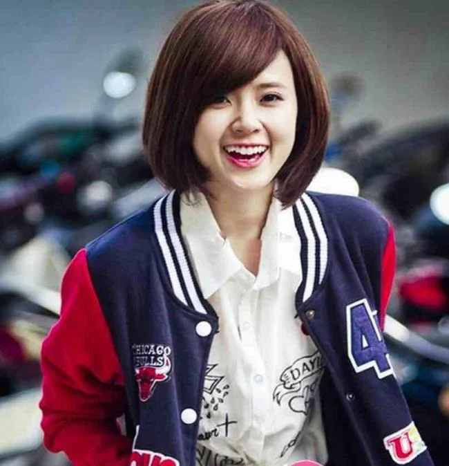 Menggabungkan gaya rambut pendek yang paling indah hari ini