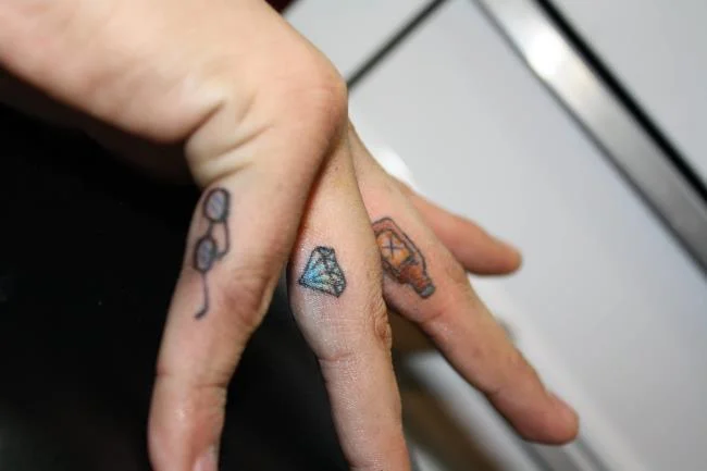 Koleksi tatu pergelangan tangan yang sangat unik untuk anda