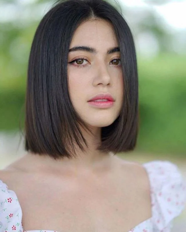 Menggabungkan gaya rambut pendek yang paling indah hari ini