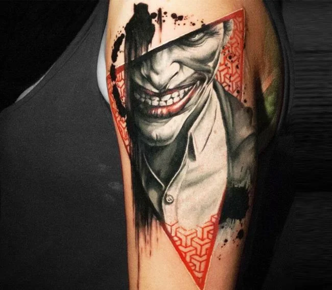 Koleksi pola tato Joker penuh misteri dan sangat menarik