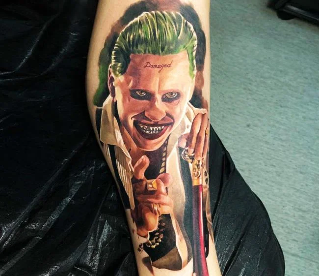 Koleksi pola tato Joker penuh misteri dan sangat menarik