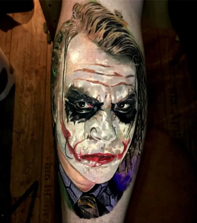 Koleksi pola tato Joker penuh misteri dan sangat menarik