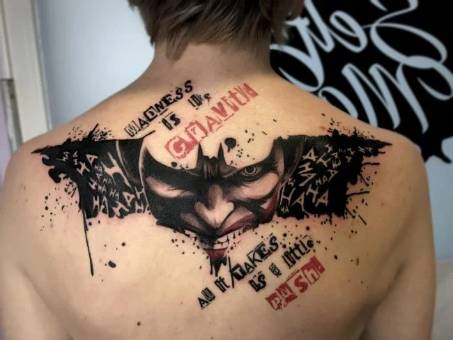 Koleksi pola tato Joker penuh misteri dan sangat menarik