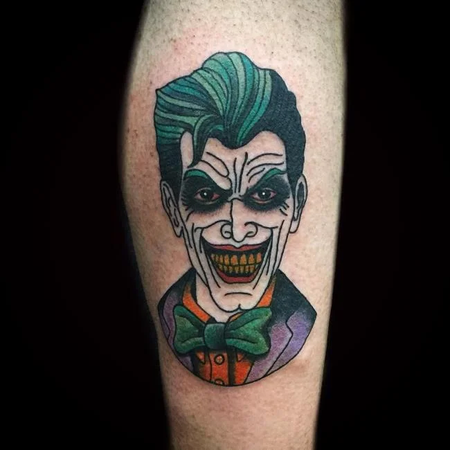 Koleksi pola tato Joker penuh misteri dan sangat menarik