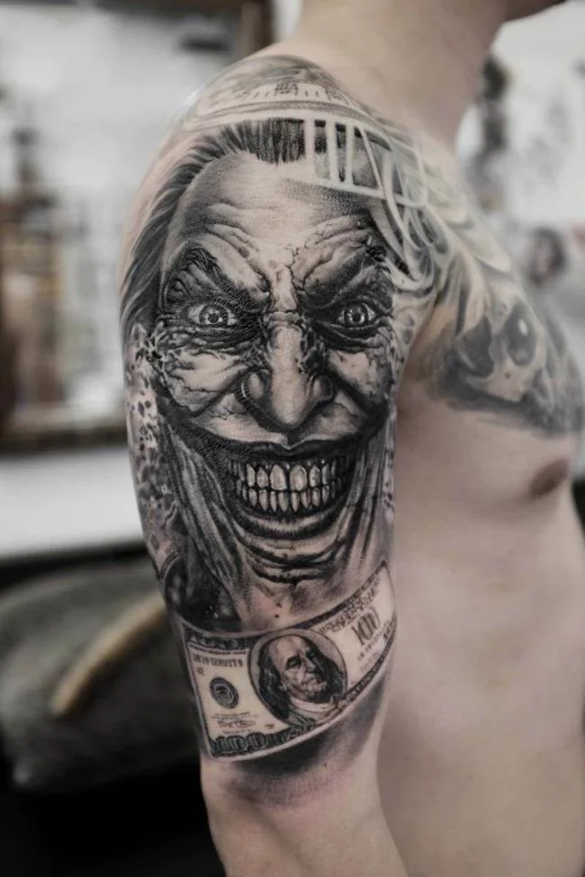 Koleksi pola tato Joker penuh misteri dan sangat menarik