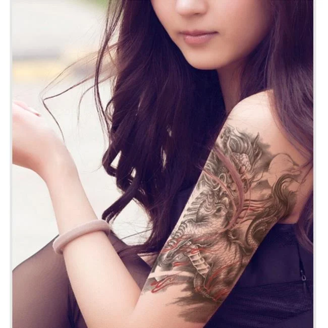 Koleksi 50 pola tato naga di lengan