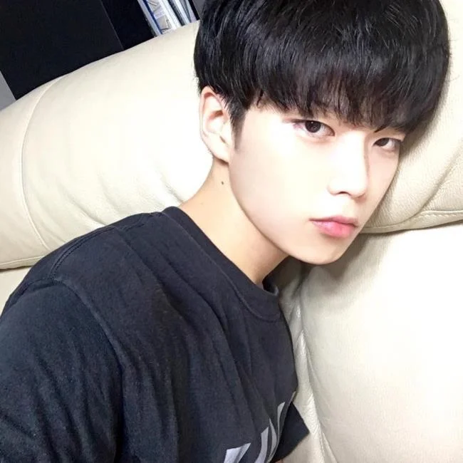 Gambar teratas Boy Hot Korea yang paling tampan hari ini