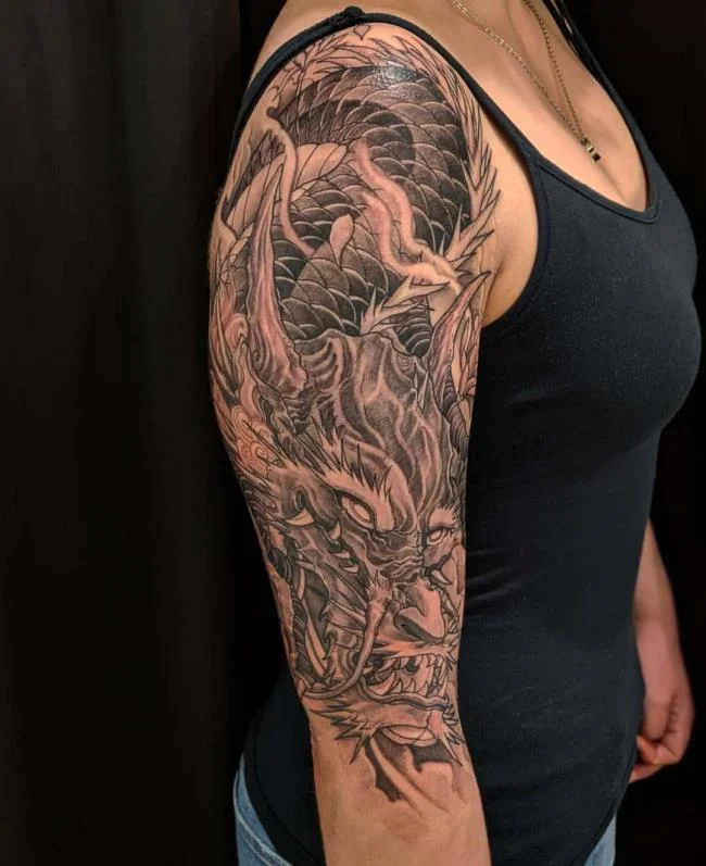 Koleksi 50 pola tato naga di lengan