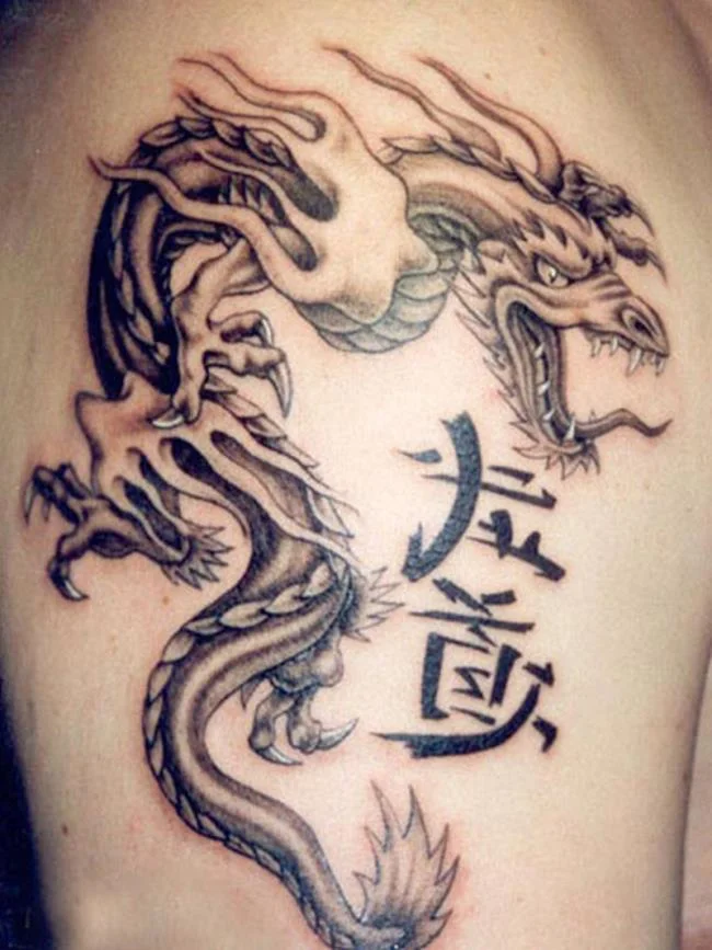 Koleksi 50 pola tato naga di lengan