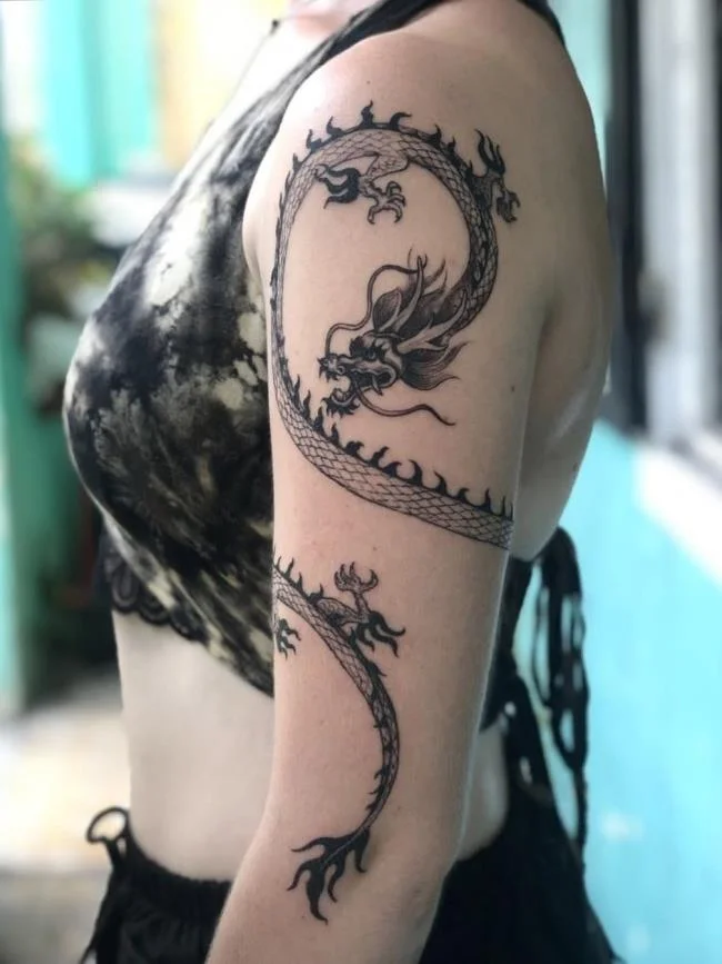 Koleksi 50 pola tato naga di lengan