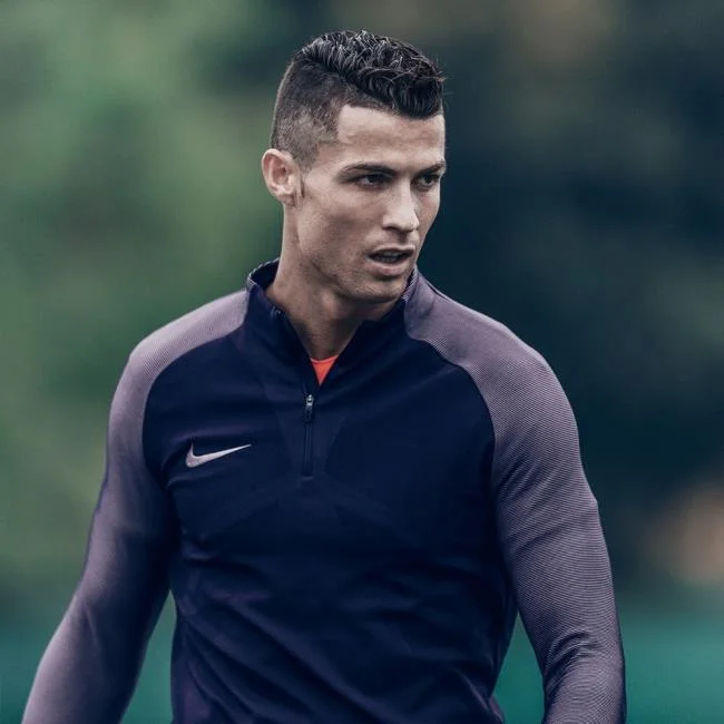 Koleksi gambar Cristiano Ronaldo CR7 yang paling indah