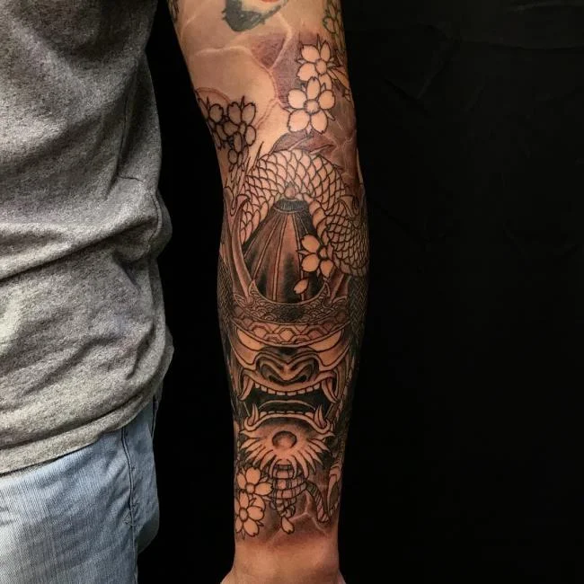 Koleksi 50 pola tato naga di lengan
