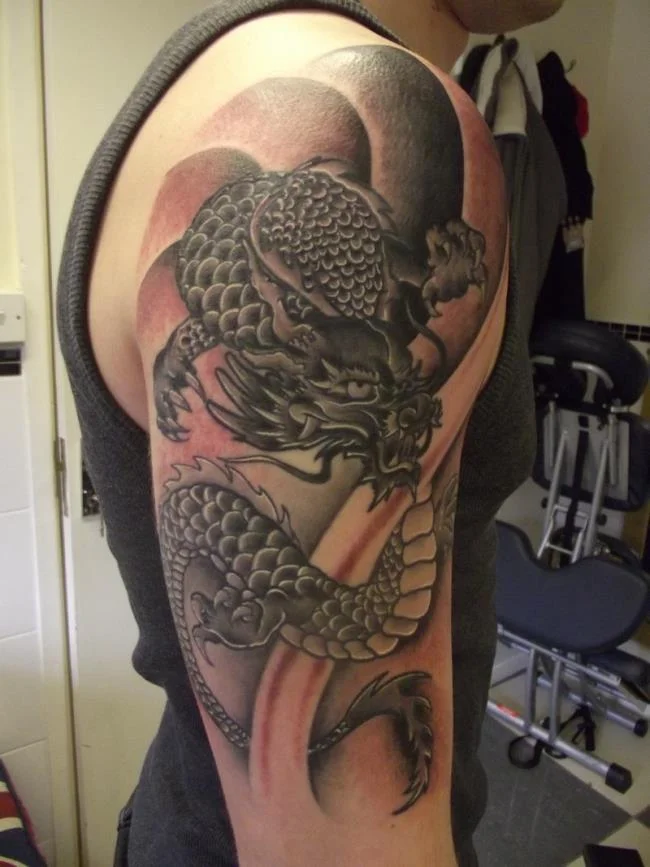 Koleksi 50 pola tato naga di lengan
