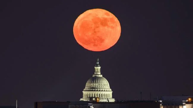Koleksi gambar bulan yang paling indah