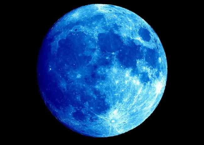 Koleksi gambar bulan yang paling indah