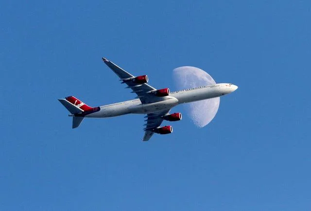 Koleksi gambar bulan yang paling indah