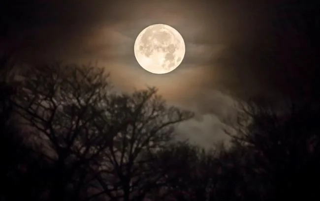 Koleksi gambar bulan yang paling indah