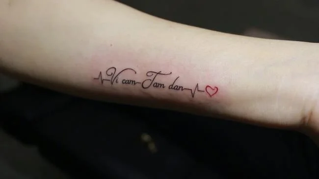 Recomienda más de 50 patrones de tatuaje de frecuencia cardíaca extremadamente significativos