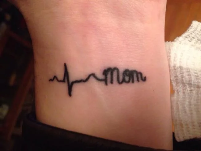 Recomienda más de 50 patrones de tatuaje de frecuencia cardíaca extremadamente significativos