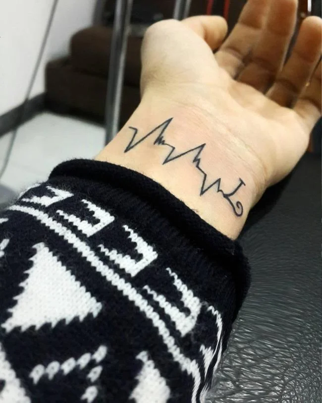 Recomienda más de 50 patrones de tatuaje de frecuencia cardíaca extremadamente significativos