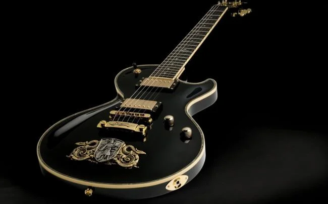 Koleksi gambar gitar yang paling indah
