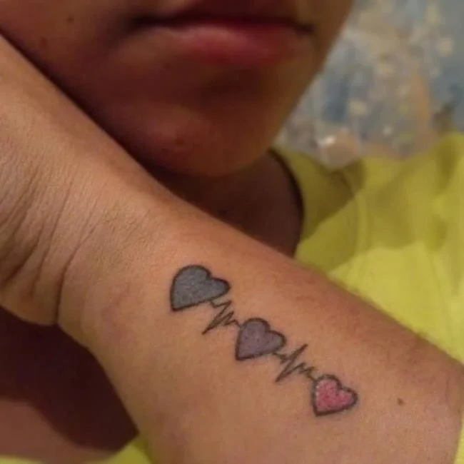 Recomienda más de 50 patrones de tatuaje de frecuencia cardíaca extremadamente significativos