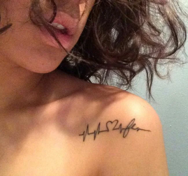 Recomienda más de 50 patrones de tatuaje de frecuencia cardíaca extremadamente significativos