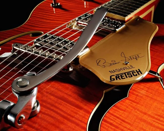 Koleksi gambar gitar yang paling indah