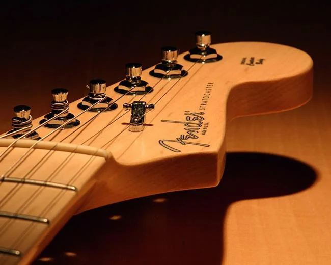 Koleksi gambar gitar yang paling indah