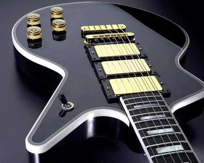 Koleksi gambar gitar yang paling indah