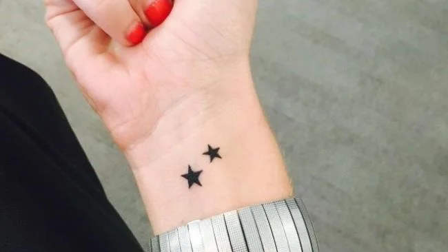 Koleksi corak tatu bintang kecil yang comel