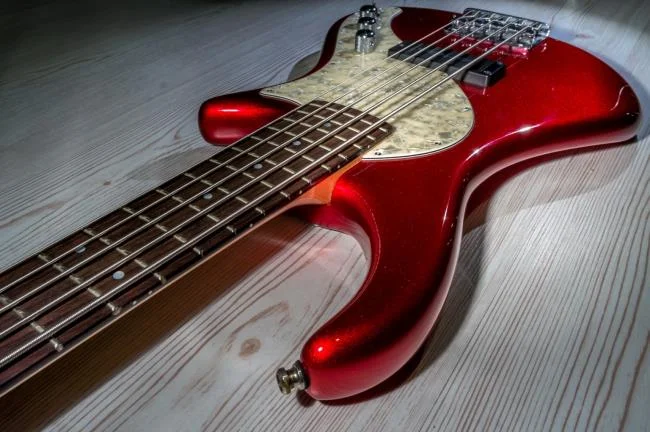 Koleksi gambar gitar yang paling indah