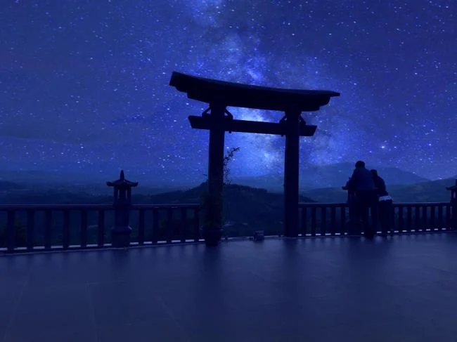 عکس هایی از آسمان شب زیبا و درخشان 